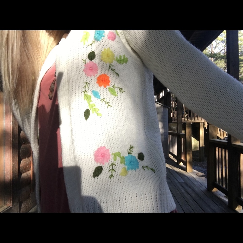 Vintage embroidered sweater